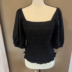 Old Navy Women's Fitted Puff Sleeve Smocked, Cropped Black Top, Size Medium